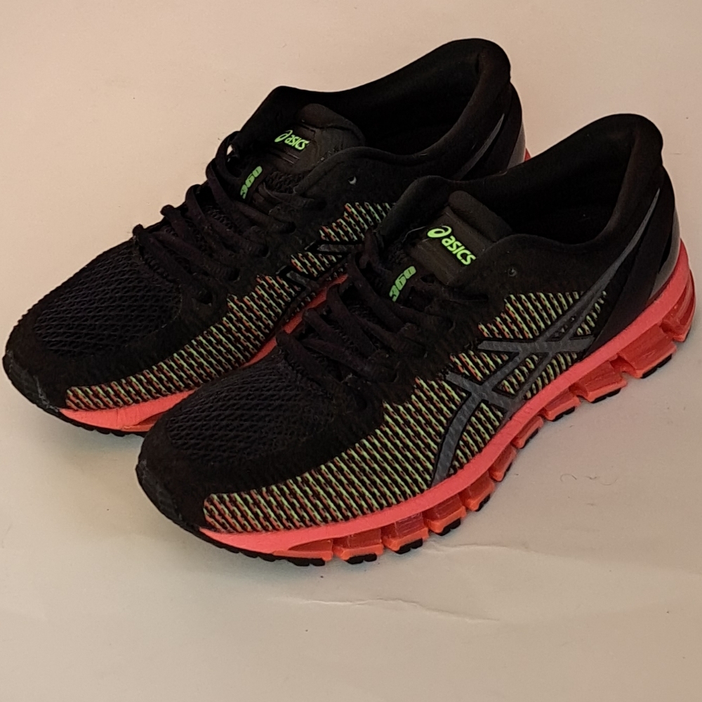 Asics Women's GEL-QUANTUM 360 Size 8 Running Shoes 1022A121